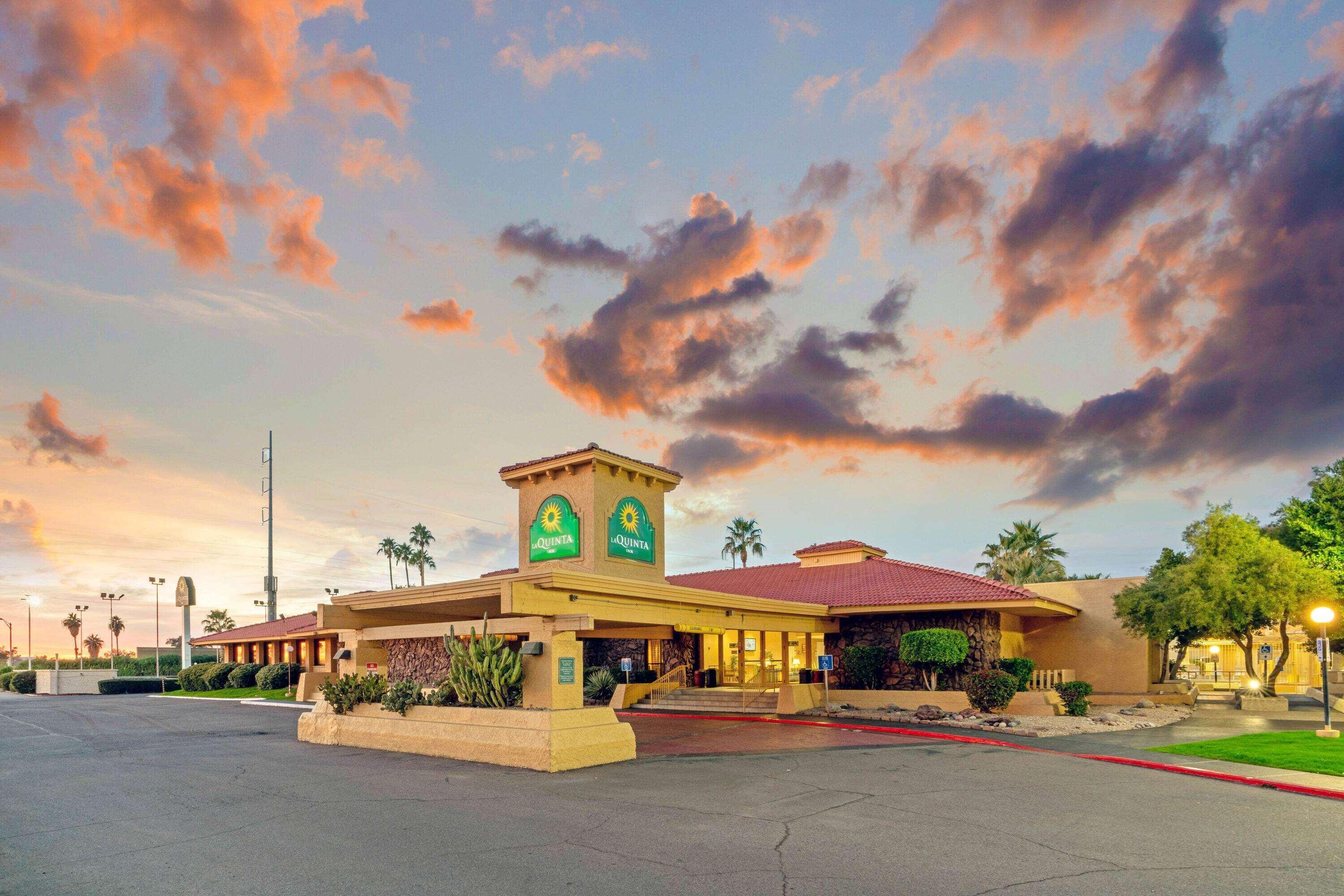 La Quinta Inn By Wyndham Phoenix North Exterior photo